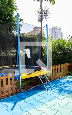 Apartamento para alugar com 74m², 2 quartos e 1 vaga Apartamento para alugar com 74m², 2 quartos e 1 vagaÁrea comum - Playground