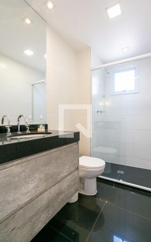Apartamento para alugar com 74m², 2 quartos e 1 vaga Apartamento para alugar com 74m², 2 quartos e 1 vagaBanheiro Social
