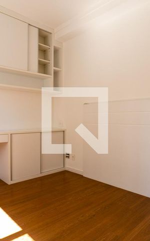 Apartamento para alugar com 74m², 2 quartos e 1 vaga Apartamento para alugar com 74m², 2 quartos e 1 vagaSuíte