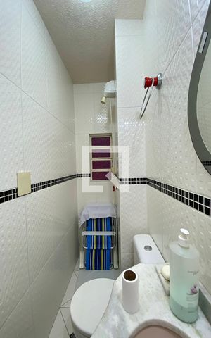 Casa à venda com 223m², 5 quartos e 2 vagasBanheiro de Serviço