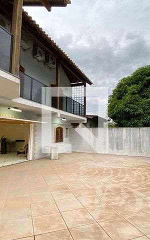 Casa à venda com 223m², 5 quartos e 2 vagasÁrea Externa