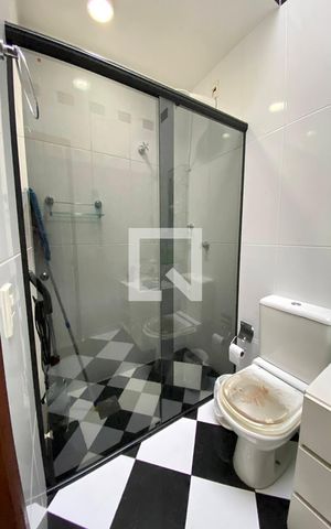 Casa à venda com 223m², 5 quartos e 2 vagasBanheiro