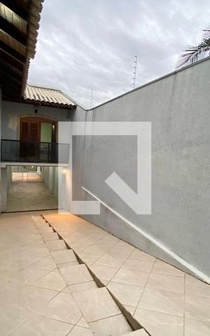 Casa à venda com 223m², 5 quartos e 2 vagasGaragem