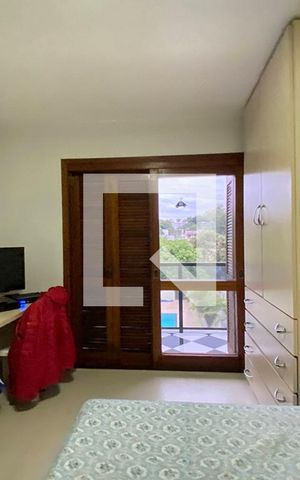 Casa à venda com 223m², 5 quartos e 2 vagasQuarto 3
