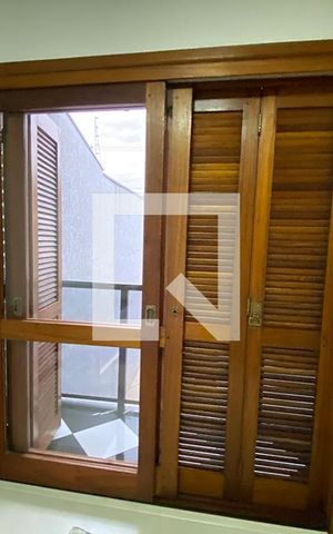 Casa à venda com 223m², 5 quartos e 2 vagasPorta Janela do Quarto 4