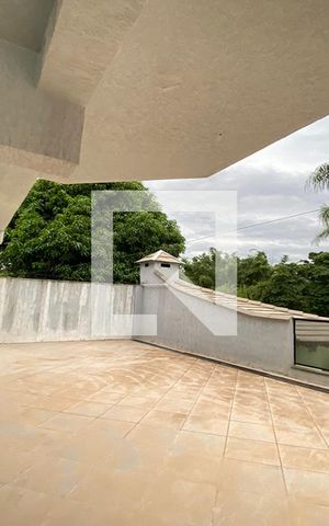 Casa à venda com 223m², 5 quartos e 2 vagasÁrea Externa