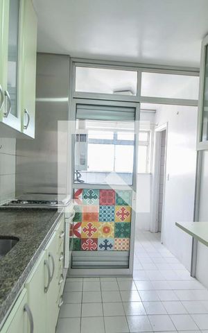 Apartamento à venda com 75m², 2 quartos e 2 vagasCozinha