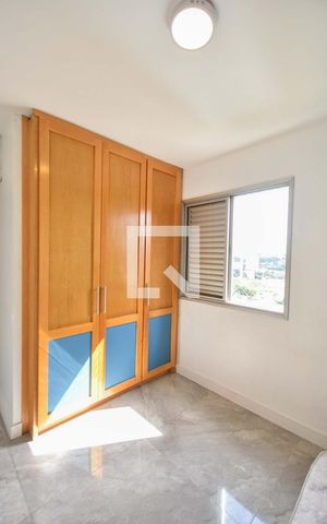 Apartamento à venda com 75m², 2 quartos e 2 vagasQuarto 02