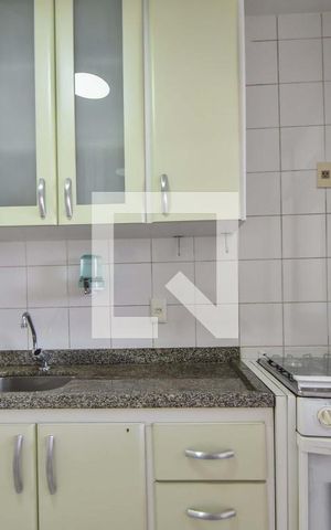 Apartamento à venda com 75m², 2 quartos e 2 vagasCozinha