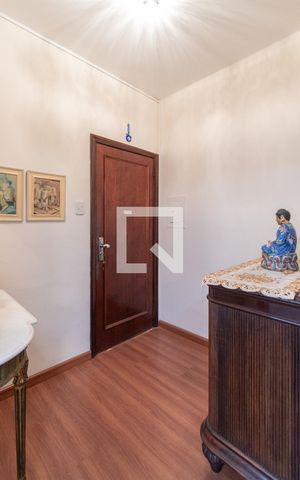 Apartamento à venda com 144m², 3 quartos e 2 vagas Apartamento à venda com 144m², 3 quartos e 2 vagasEntrada