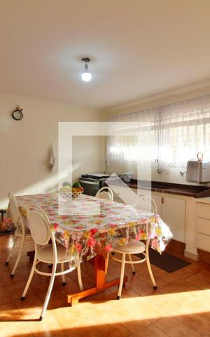 Casa à venda com 315m², 5 quartos e 4 vagasCozinha