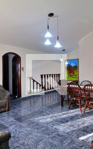 Casa à venda com 315m², 5 quartos e 4 vagasSala 2