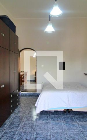 Casa à venda com 315m², 5 quartos e 4 vagasSuíte 2
