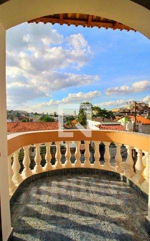Casa à venda com 315m², 5 quartos e 4 vagasVaranda da Suíte 2