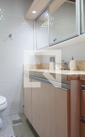 Apartamento à venda com 98m², 3 quartos e sem vagaBanheiro