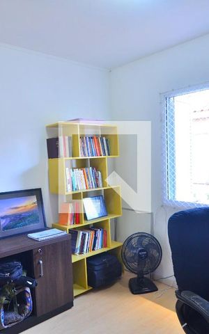 Casa à venda com 95m², 4 quartos e 2 vagasQuarto 3