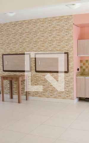Casa à venda com 95m², 4 quartos e 2 vagas Casa à venda com 95m², 4 quartos e 2 vagasSalão de festas