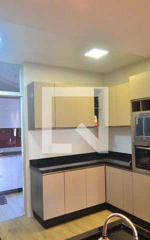 Casa à venda com 95m², 4 quartos e 2 vagasCozinha