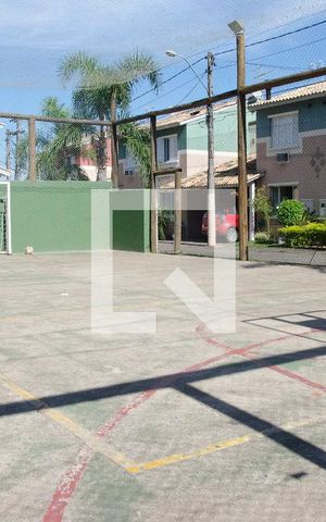 Casa à venda com 95m², 4 quartos e 2 vagas Casa à venda com 95m², 4 quartos e 2 vagasQuadra esportiva