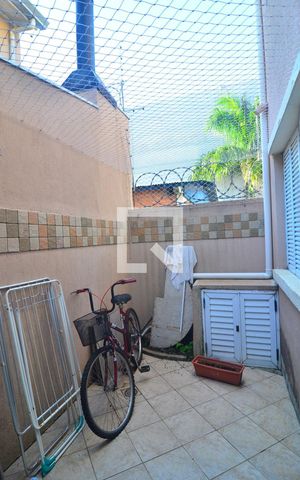 Casa à venda com 95m², 4 quartos e 2 vagasPátio