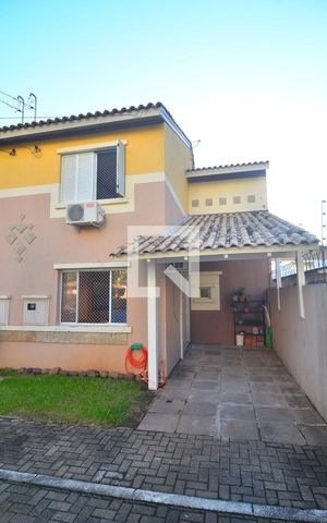 Casa à venda com 95m², 4 quartos e 2 vagasFachada da casa