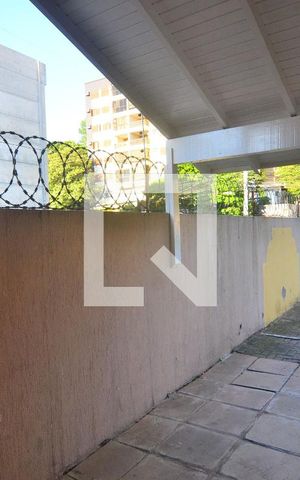Casa à venda com 95m², 4 quartos e 2 vagasGaragem