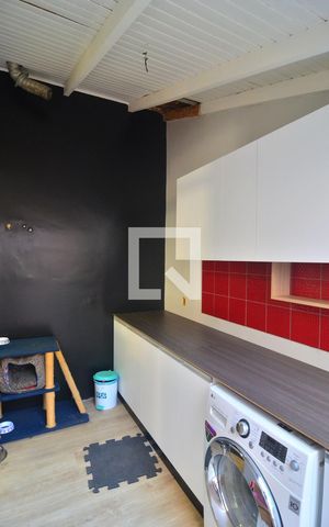 Casa à venda com 95m², 4 quartos e 2 vagasÁrea de serviço