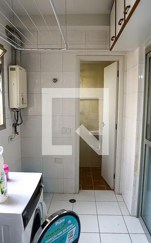 Apartamento à venda com 98m², 3 quartos e 2 vagas Apartamento à venda com 98m², 3 quartos e 2 vagasÁrea de Serviço