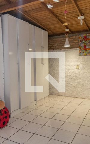 Casa à venda com 160m², 3 quartos e 3 vagas Casa à venda com 160m², 3 quartos e 3 vagasQuarto 2