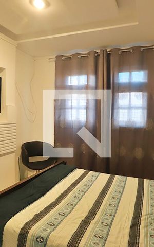 Casa à venda com 229m², 5 quartos e 3 vagasCasa 2 - Suíte