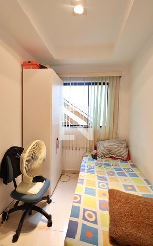 Casa à venda com 229m², 5 quartos e 3 vagasQuarto 2
