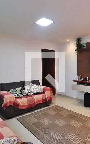 Casa à venda com 229m², 5 quartos e 3 vagasSala