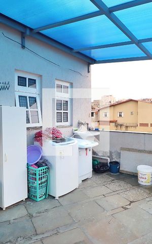 Casa à venda com 229m², 5 quartos e 3 vagasCasa 2 - Área de Serviço