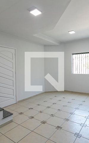 Casa à venda com 108m², 3 quartos e 2 vagasSala