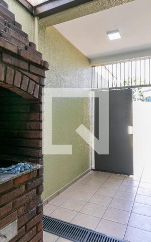 Casa à venda com 108m², 3 quartos e 2 vagasÁrea de Serviço - Churrasqueira