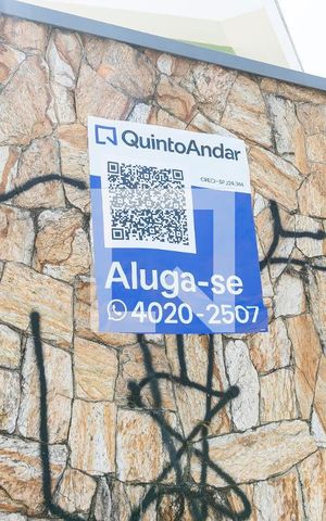 Casa à venda com 108m², 3 quartos e 2 vagasFachada - Plaquinha