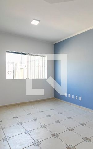 Casa à venda com 108m², 3 quartos e 2 vagasSala
