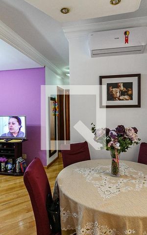 Apartamento à venda com 71m², 2 quartos e 1 vaga Apartamento à venda com 71m², 2 quartos e 1 vagaSala