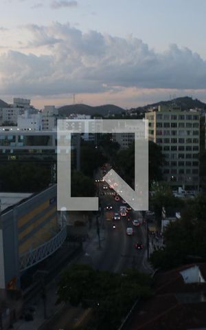 Apartamento para alugar com 71m², 2 quartos e 1 vagaVista da área de serviço