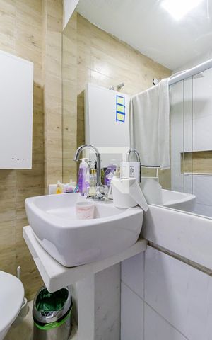 Casa à venda com 120m², 2 quartos e sem vagaBanheiro