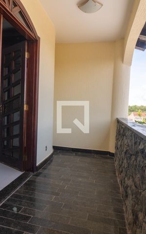 Casa à venda com 580m², 7 quartos e 5 vagas Casa à venda com 580m², 7 quartos e 5 vagasCasa 1 - Varanda da Suíte Master