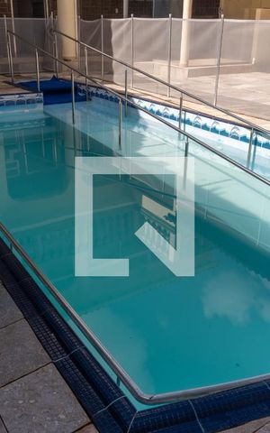 Casa à venda com 580m², 7 quartos e 5 vagas Casa à venda com 580m², 7 quartos e 5 vagasPiscina