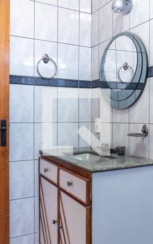 Casa à venda com 580m², 7 quartos e 5 vagas Casa à venda com 580m², 7 quartos e 5 vagasCasa 1 - Banheiro da Suíte 1