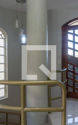 Casa à venda com 580m², 7 quartos e 5 vagas Casa à venda com 580m², 7 quartos e 5 vagasCasa 1 - Sala