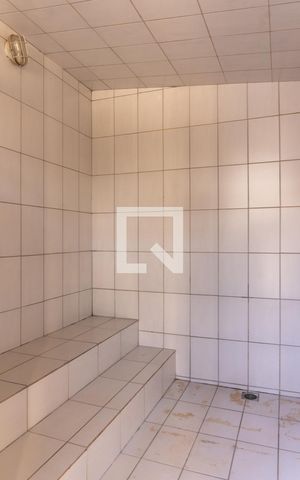 Casa à venda com 580m², 7 quartos e 5 vagas Casa à venda com 580m², 7 quartos e 5 vagasSauna