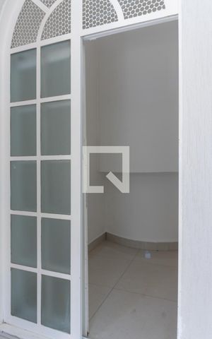 Casa à venda com 580m², 7 quartos e 5 vagas Casa à venda com 580m², 7 quartos e 5 vagasCasa 1 - Anexo Cozinha