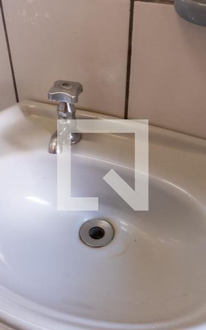Casa à venda com 580m², 7 quartos e 5 vagas Casa à venda com 580m², 7 quartos e 5 vagasCasa 2 - Banheiro Social