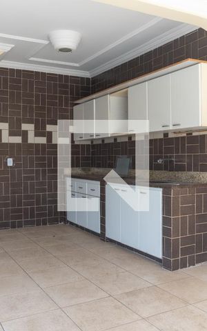 Casa à venda com 580m², 7 quartos e 5 vagas Casa à venda com 580m², 7 quartos e 5 vagasCasa 2 - Cozinha Gourmet