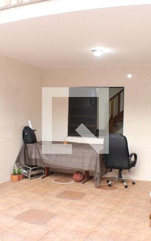 Casa para alugar com 199m², 3 quartos e 1 vagaGaragem