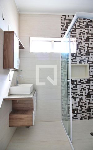 Casa de condomínio para alugar com 36m², 1 quarto e 1 vagaBanheiro Social